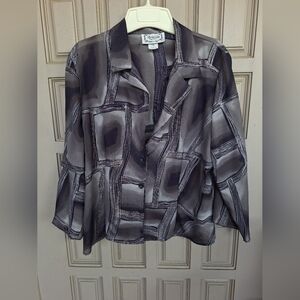 Artesia Blouse SzL 2Button Closure Gray Metallic Short Sleeve Graphic Print